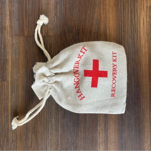 (7) Party Favor Bags - Hangover Kit / Recovery Kit - Bundle of 7 - Picture 3 of 3